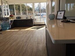 Crystal Inn Eatontown