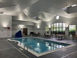 Staybridge Suites Toledo - Maumee by IHG