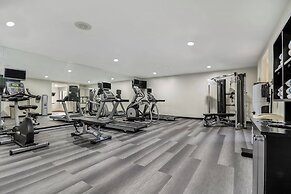 Staybridge Suites Toledo - Maumee by IHG