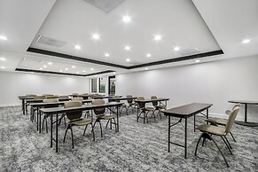 Staybridge Suites Toledo - Maumee by IHG