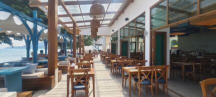 Chaweng Cove Beach Resort