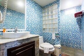 Chaweng Cove Beach Resort