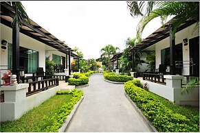 Chaweng Cove Beach Resort