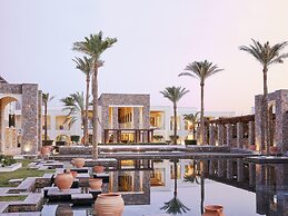 Amirandes, A Grecotel Resort to Live