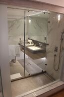 Pride Plaza Hotel, Ahmedabad