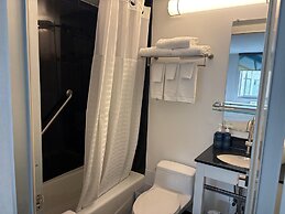 Four Points by Sheraton Manhattan SoHo Village