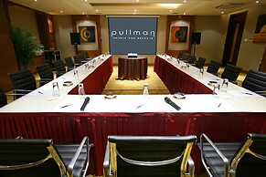 Pullman Sanya Yalong Bay Villas & Resort