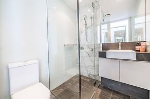 Artique Surfers Paradise