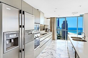 Artique Surfers Paradise