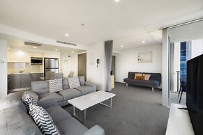 Artique Surfers Paradise