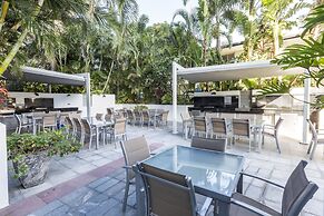 Artique Surfers Paradise