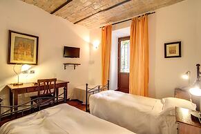 Residenza Domizia- Guest House