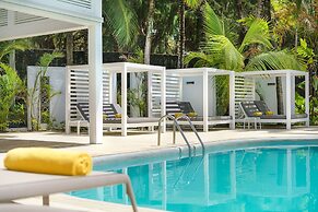 Tropical Attitude - Adults only