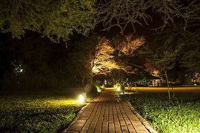 Kedar Heritage Lodge, Conference Centre & Spa