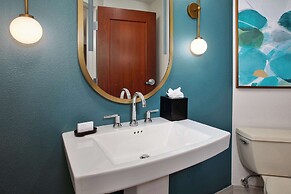 Embassy Suites by Hilton San Marcos Hotel Conference Center