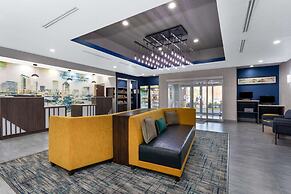 La Quinta Inn & Suites by Wyndham Tampa Central