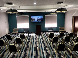 La Quinta Inn & Suites by Wyndham Tampa Central