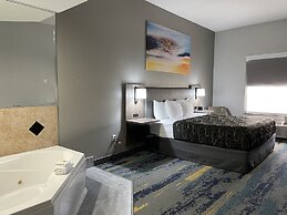 La Quinta Inn & Suites by Wyndham Tampa Central
