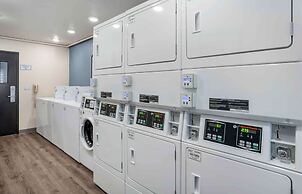 Extended Stay America Select Suites - Tallahassee - East