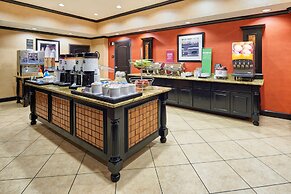 Hampton Inn & Suites Waco-South