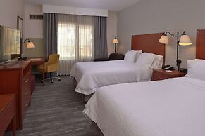 Hampton Inn & Suites Bakersfield North-Airport