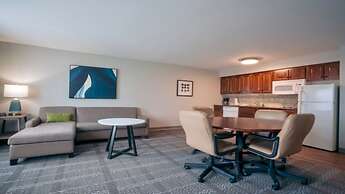 Staybridge Suites Akron-Stow-Cuyahoga Falls by IHG
