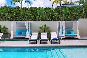 The BRIX, Autograph Collection