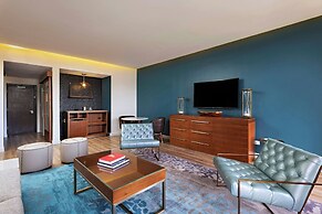 The BRIX, Autograph Collection