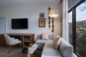 The BRIX, Autograph Collection