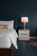 The BRIX, Autograph Collection