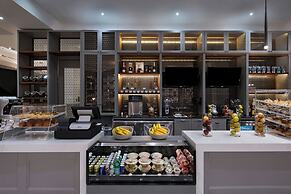 The BRIX, Autograph Collection