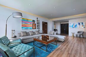 The BRIX, Autograph Collection