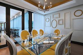 The BRIX, Autograph Collection