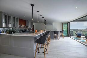 The BRIX, Autograph Collection