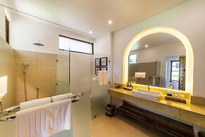 Bluebay Beach Resort & Spa