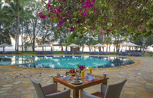 Bluebay Beach Resort & Spa