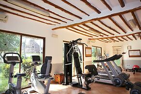 Bluebay Beach Resort & Spa