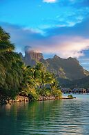 Four Seasons Resort Bora Bora