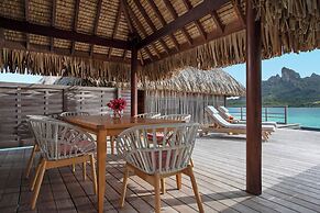 Four Seasons Resort Bora Bora