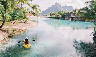 Four Seasons Resort Bora Bora