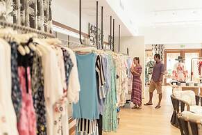 Four Seasons Resort Bora Bora