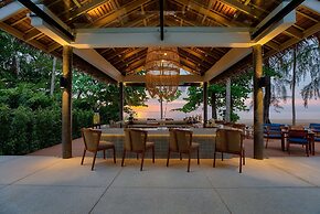 OUTRIGGER Khao Lak Beach Resort