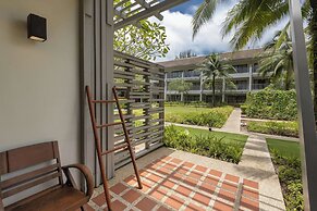 OUTRIGGER Khao Lak Beach Resort