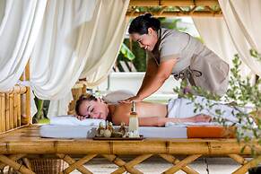 OUTRIGGER Khao Lak Beach Resort