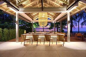 OUTRIGGER Khao Lak Beach Resort