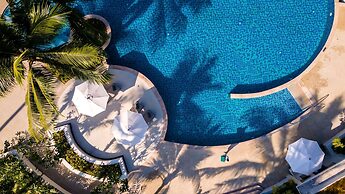 OUTRIGGER Khao Lak Beach Resort