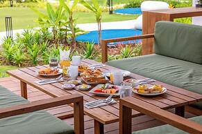 OUTRIGGER Khao Lak Beach Resort