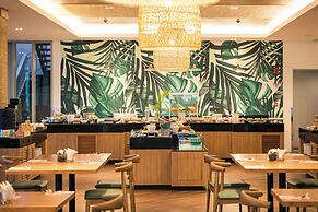 OUTRIGGER Khao Lak Beach Resort