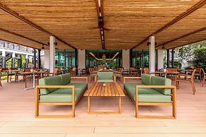 OUTRIGGER Khao Lak Beach Resort