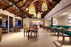 OUTRIGGER Khao Lak Beach Resort